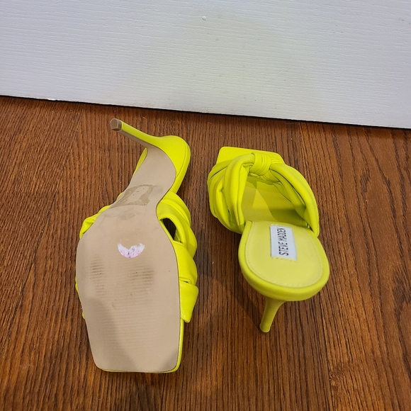 Women's New Size 8.5 Steve Madden Ismay Heeled Sandal - Picture 7 of 7